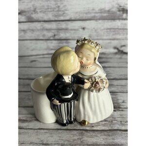 Vintage 1950S Repo Kitsch Ceramic Wedding Bride & Groom Planter Japan